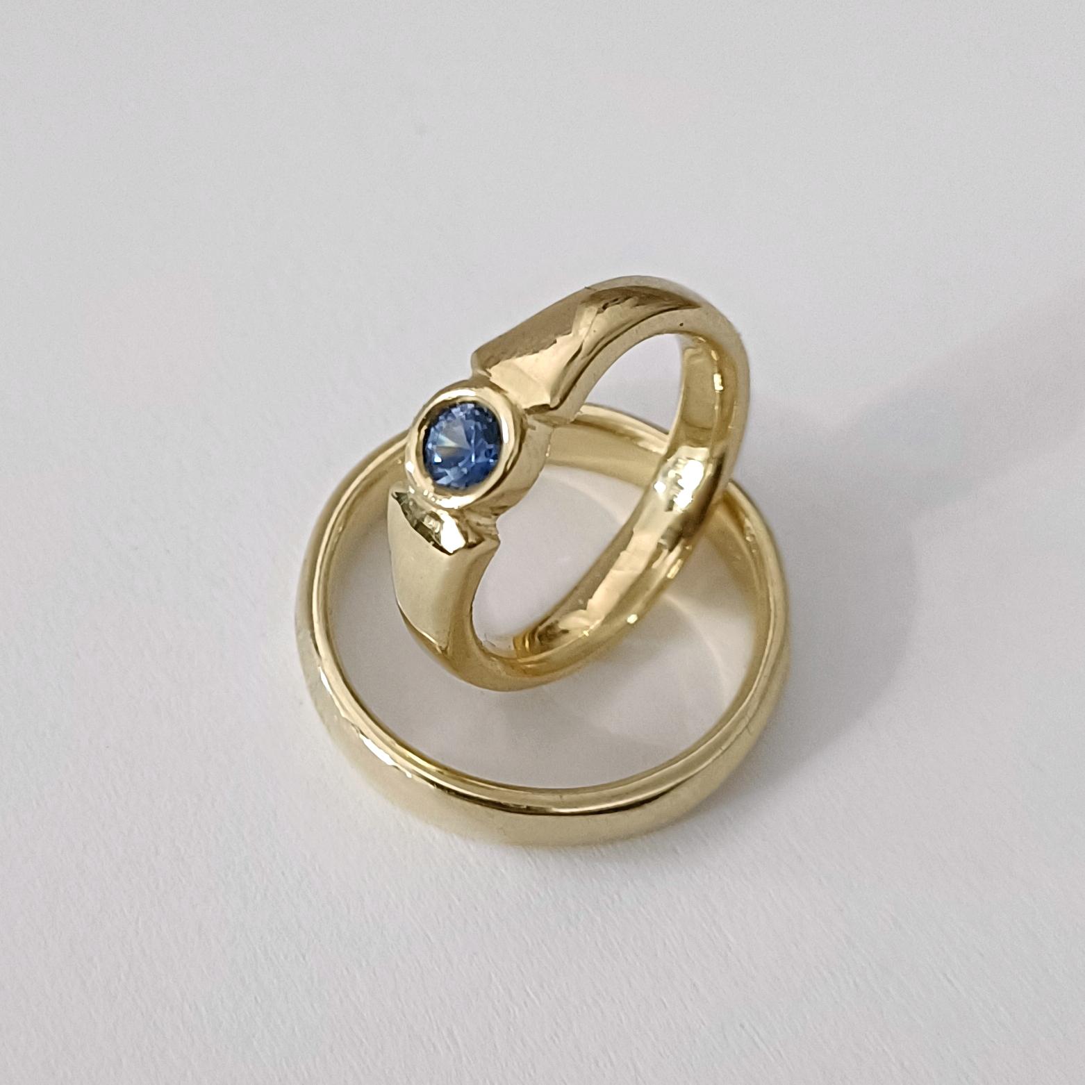 Trauringe Gold Saphir 